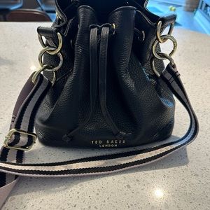 Ted Baker Aminah Bucket Bag - black